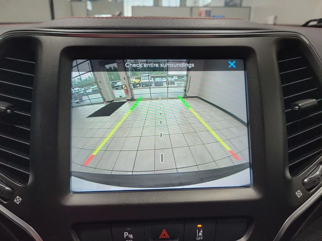 Used 2022 White Jeep Trailhawk image 47