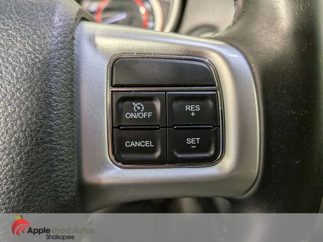 Used 2016 White Dodge Crossroad image 26