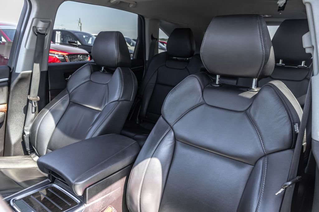 Used 2020  Acura 3.5L image 12