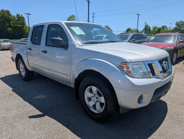 2013 Nissan Frontier 4.0 SV Crew Cab 4X4 AT SWB's photo