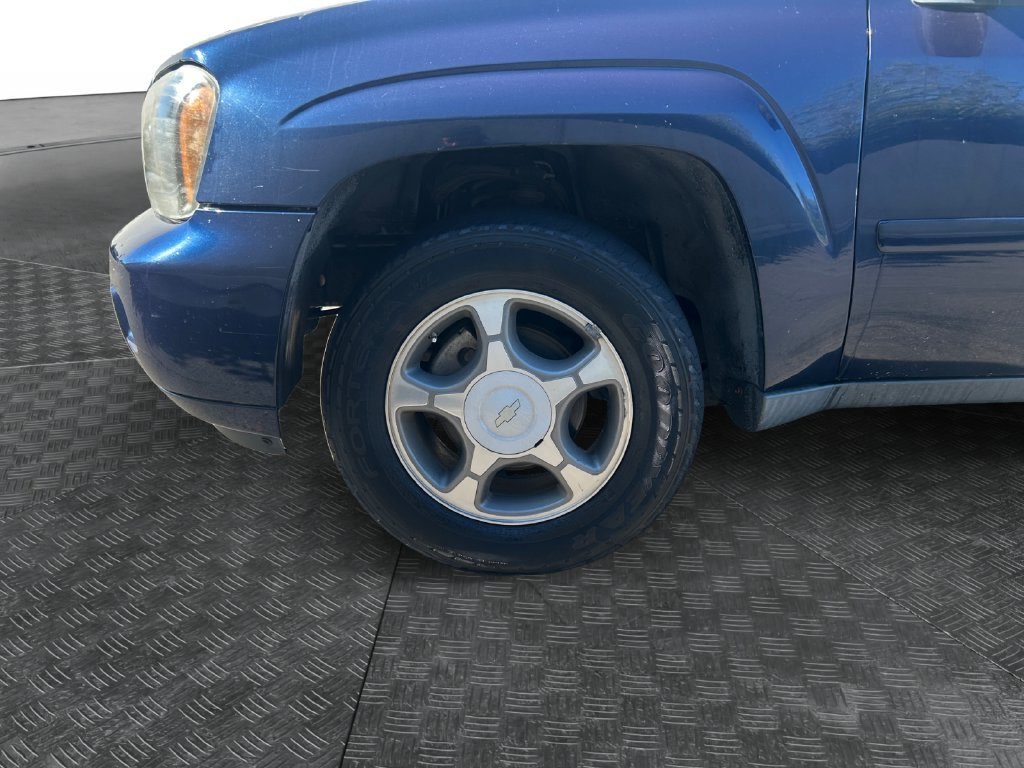 Used 2009 Imperial Blue Metallic Chevrolet LT image 14