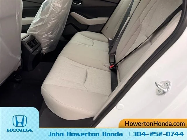 New 2026 White Honda SE image 9