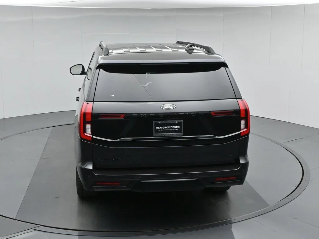 New 2026 Gray Ford Platinum image 44