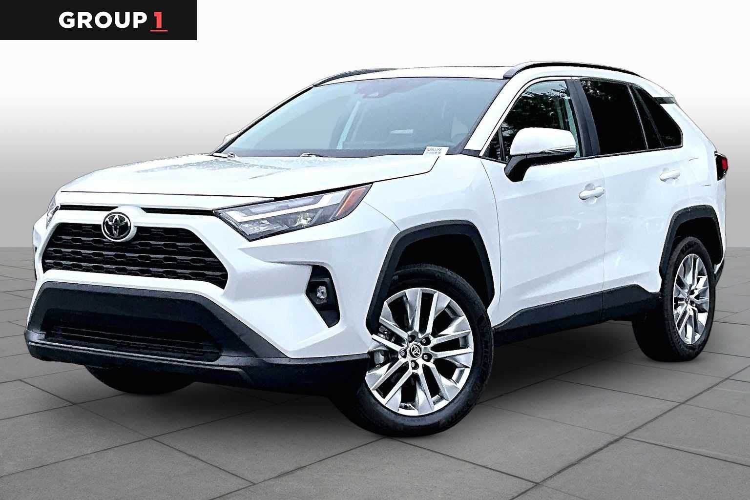 2025 Toyota RAV4 XLE Premium
