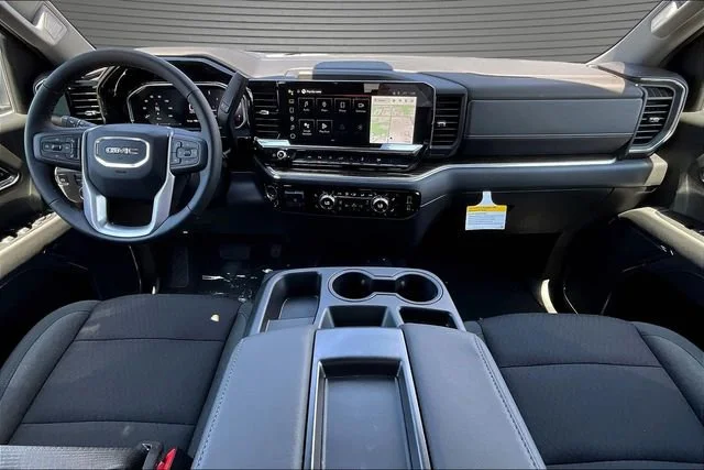 New 2026 Summit White GMC SLE image 5
