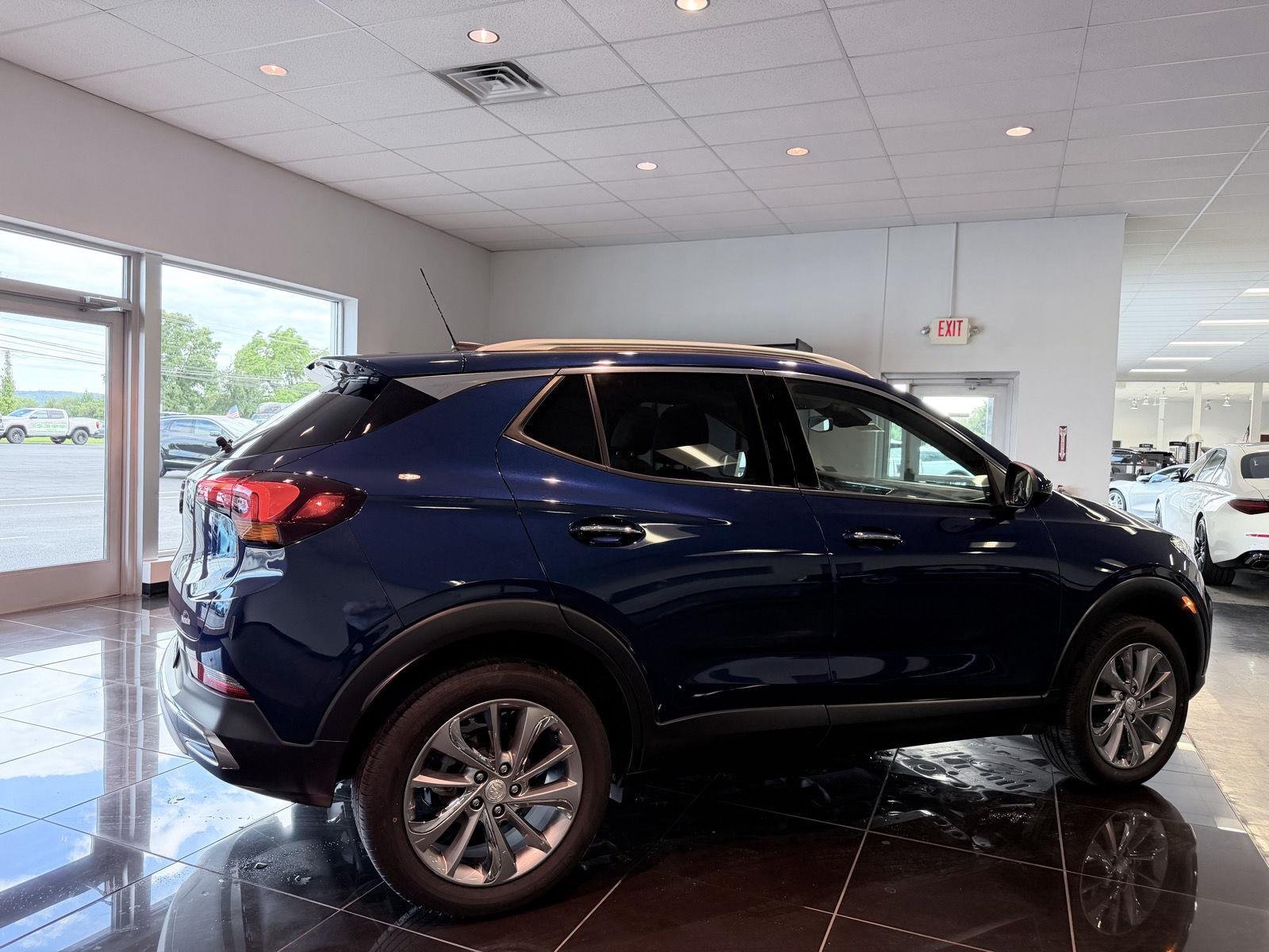 Used 2023 Sapphire Metallic Buick Essence image 11
