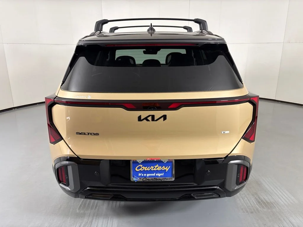 New 2027 Terrain Brown / Black Roof Kia X-Line S image 7
