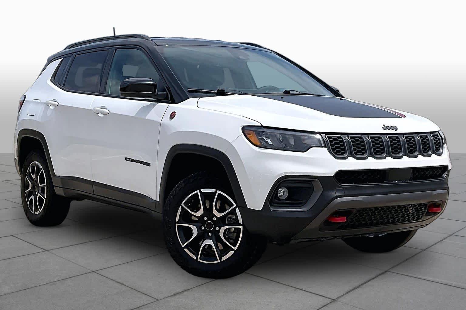 Used 2025 Bright White Clearcoat Jeep Trailhawk image 3