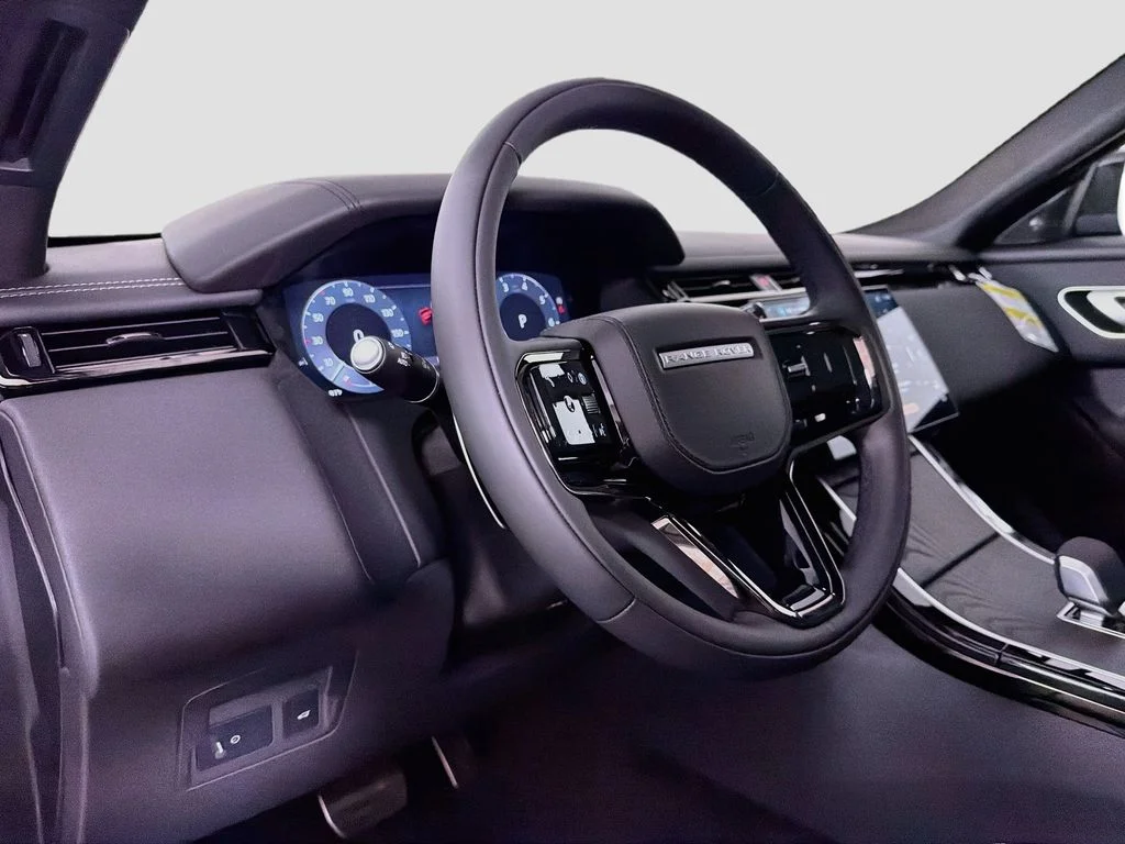 New 2026 Santorini Black Land Rover Belgravia Edition image 9