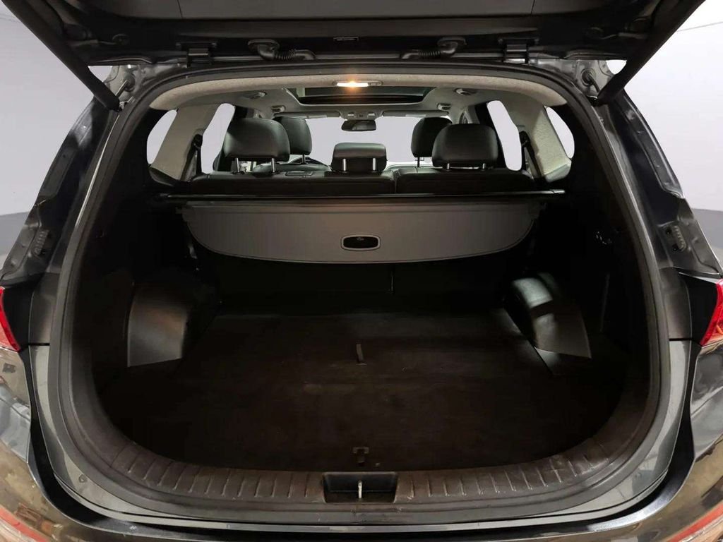 2020 Hyundai Santa Fe Limited - Photo 29