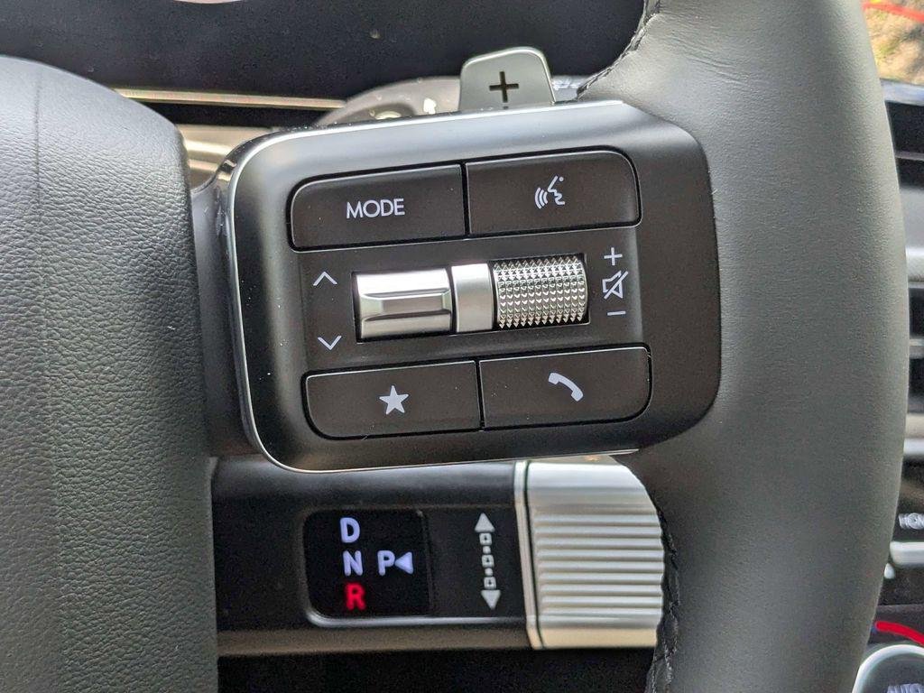 New 2026 Gray Hyundai SE image 27