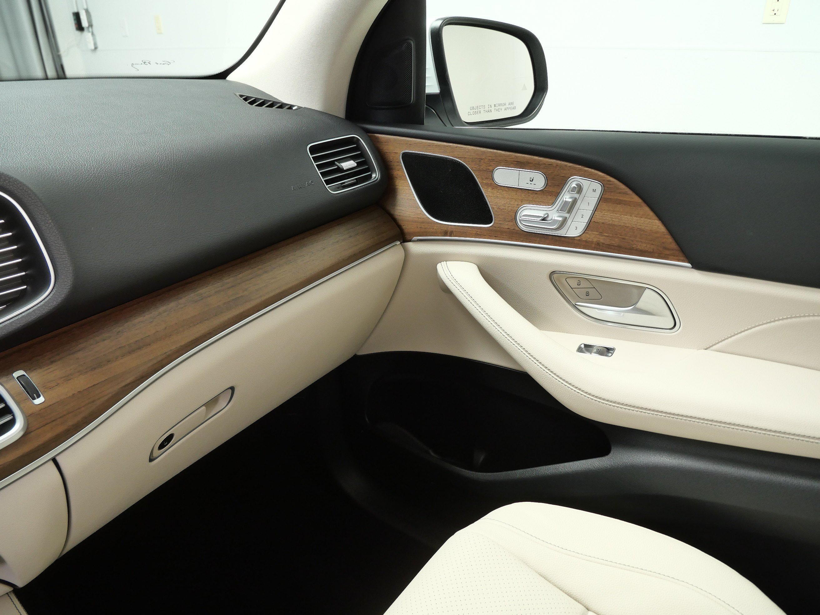 Certified Used 2026 Polar White Mercedes-Benz GLE 350 image 20
