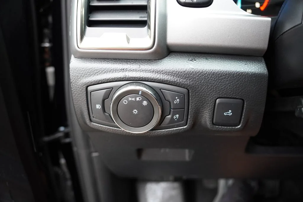 Certified Used 2020 Shadow Black Ford XLT image 23