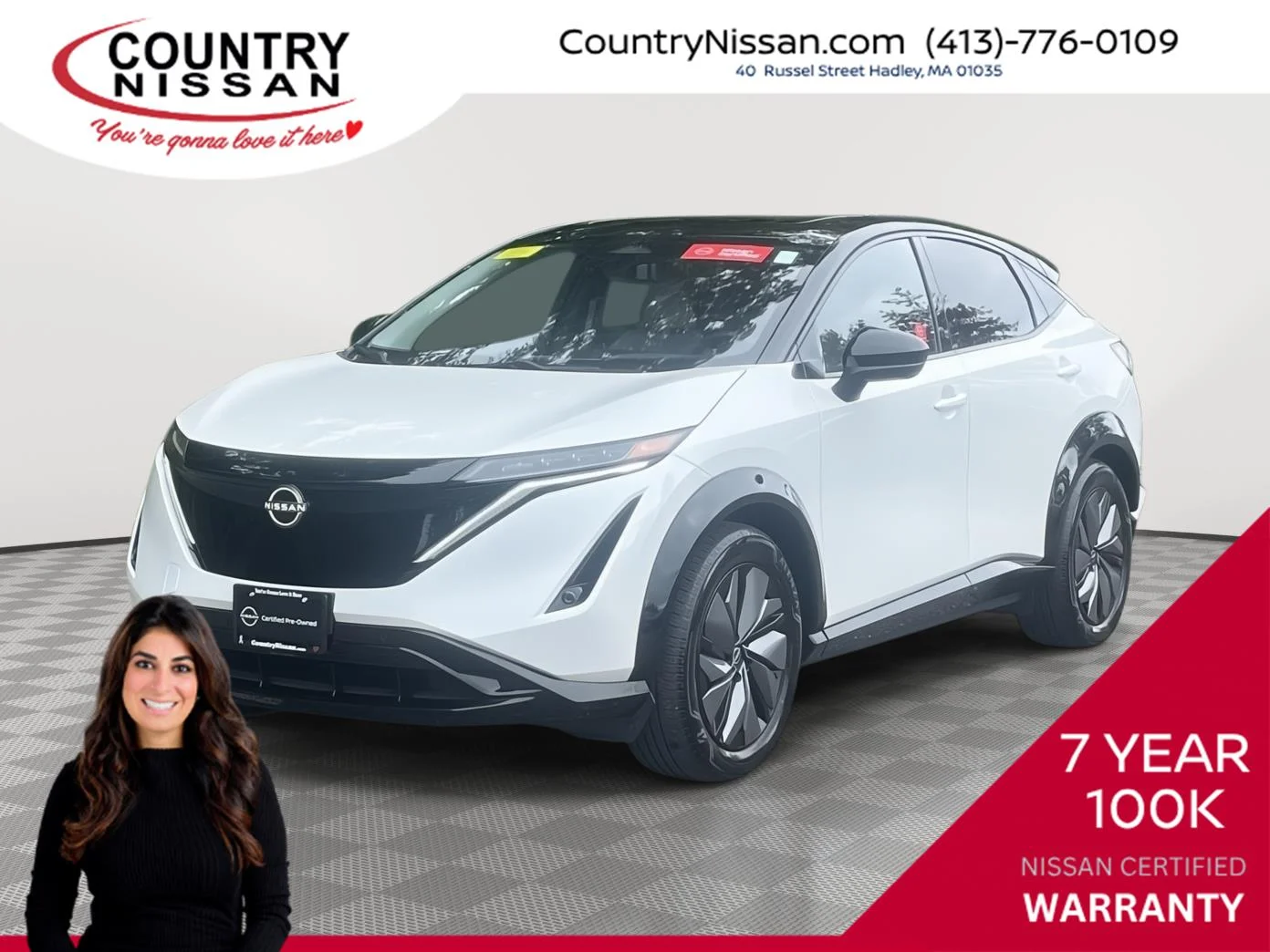 Used 2025 Everest White Pearl Tricoat/Black Diamond Pearl Nissan EVOLVE+ image 1