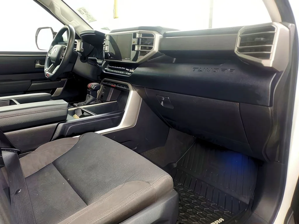 2024 Toyota Tundra SR5 - Photo 11