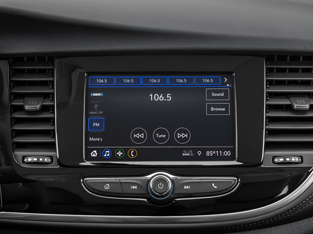 Used 2022 White Buick Preferred image 18
