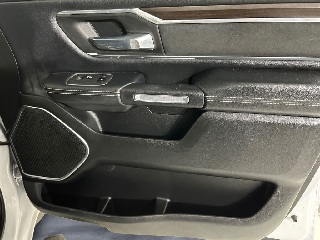 Used 2022 White Ram Laramie image 15