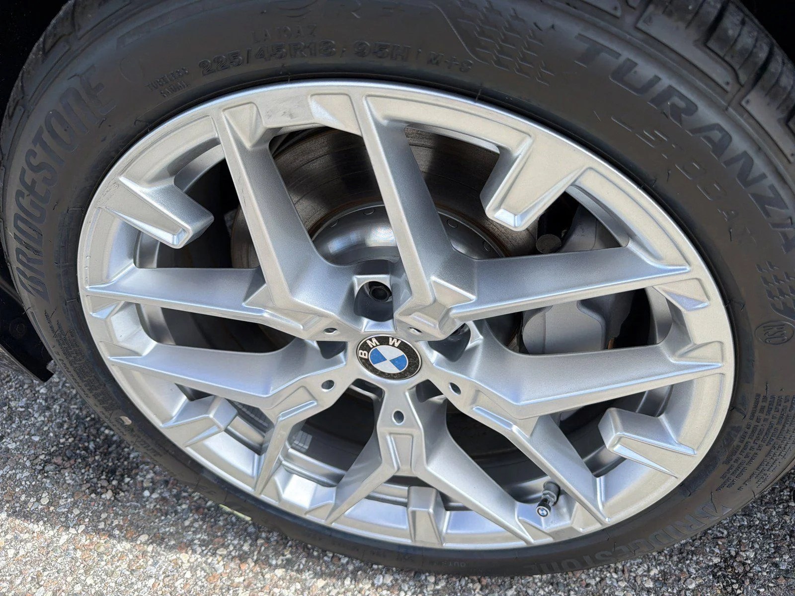 New 2026 Black Sapphire Metallic BMW 330i xDrive image 10