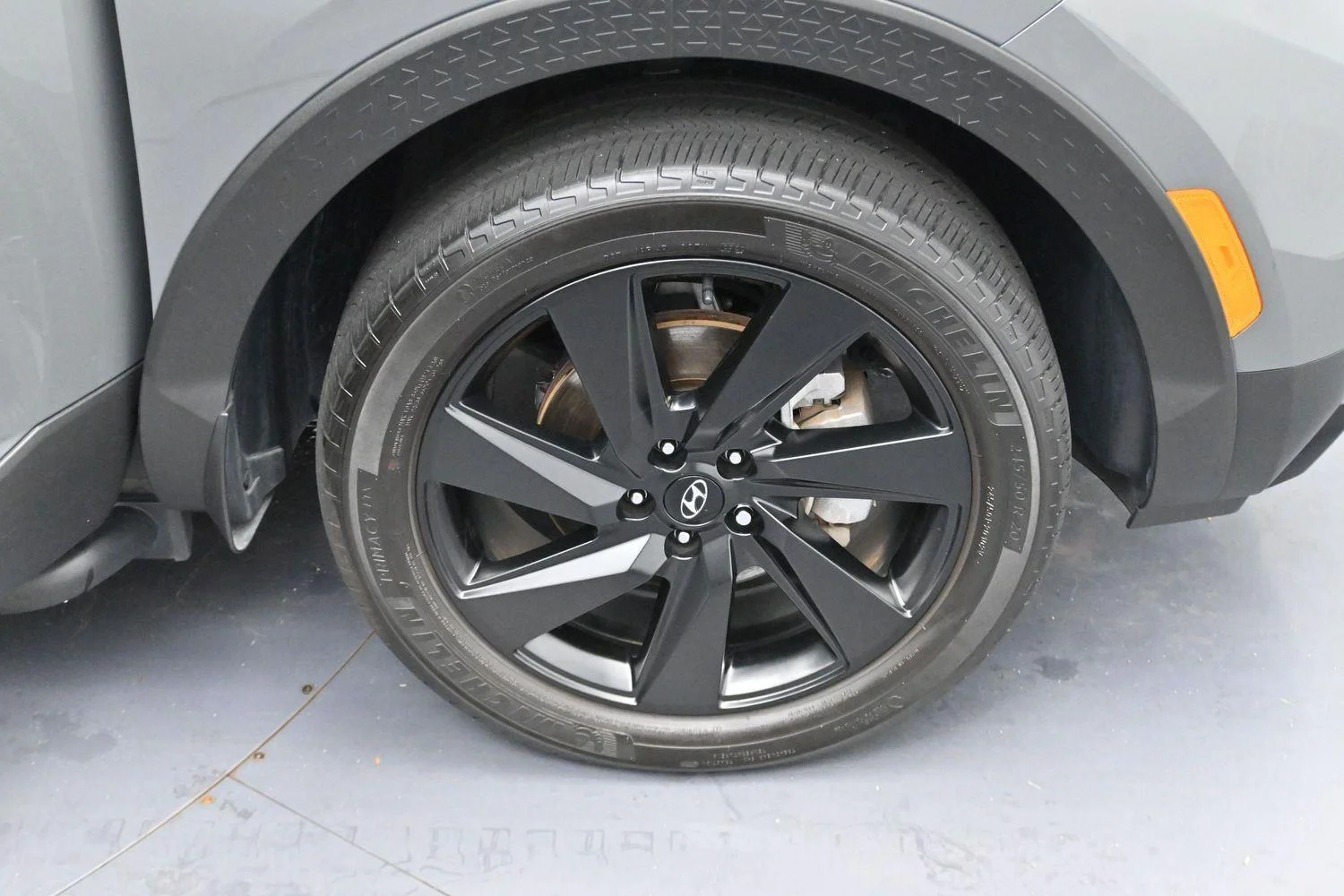 Used 2023 Hampton Gray Hyundai NIGHT image 33