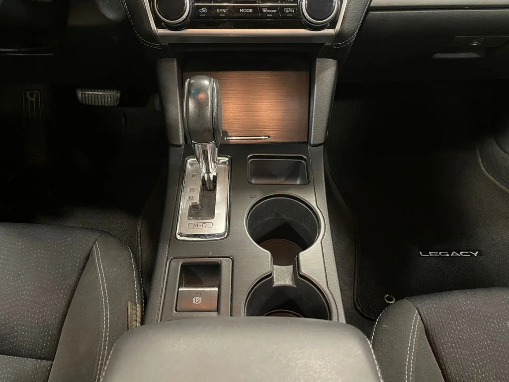 Used 2018 Crimson Red Pearl Subaru 2.5i image 11