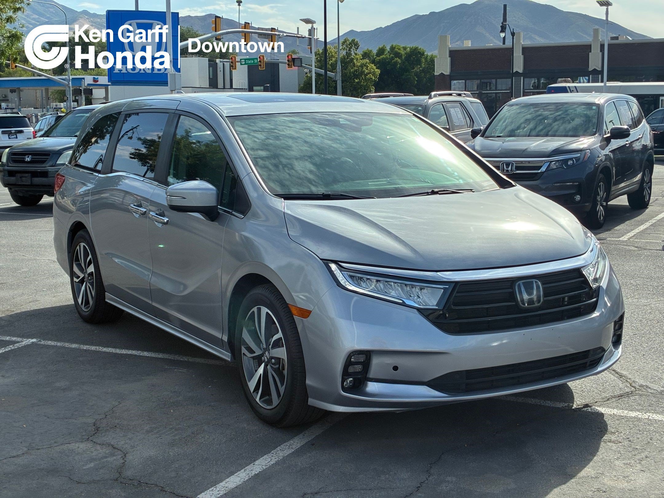 2021 Honda Odyssey Touring's photo