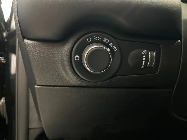 New 2026 Diamond Black Clear-Coat Exterior Paint Dodge GT Plus image 29