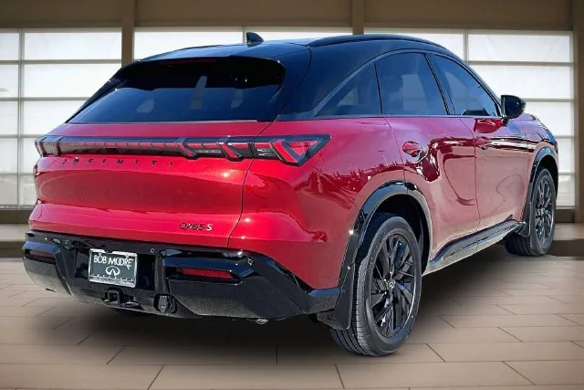 New 2027 Red INFINITI SPORT image 2