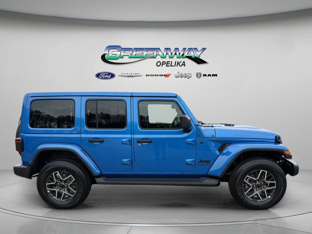 New 2026 Hydro Blue Pearl-Coat Exterior Paint Jeep Sahara image 8