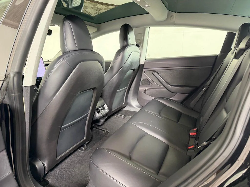 Used 2019 Solid Black Tesla Mid Range image 13