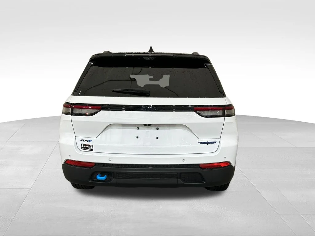 Used 2023 White Jeep Trailhawk 4xe image 4