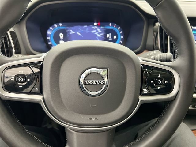 2025 Volvo V60 Cross Country Plus - Photo 29