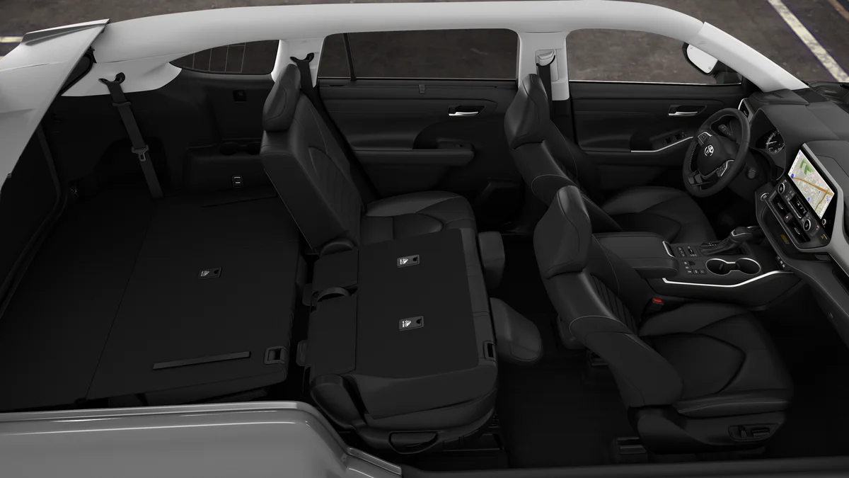 New 2026 Wind Chill Pearl Toyota XLE image 22