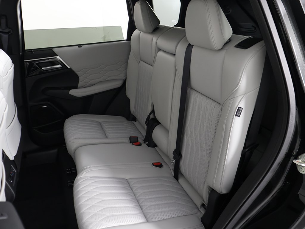 Used 2025 Black Mitsubishi SEL image 34