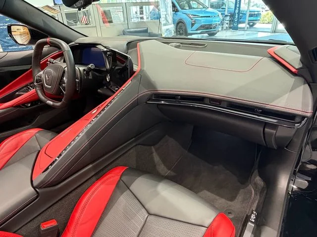 Used 2025 Black Chevrolet Z06 image 12