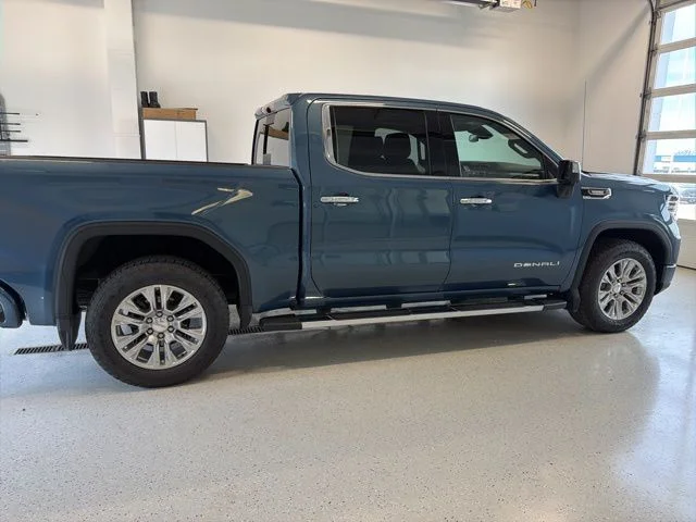 Used 2025 Blue GMC Denali image 10