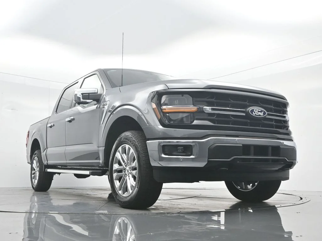New 2026 Carbonized Gray Metallic Ford XLT image 35