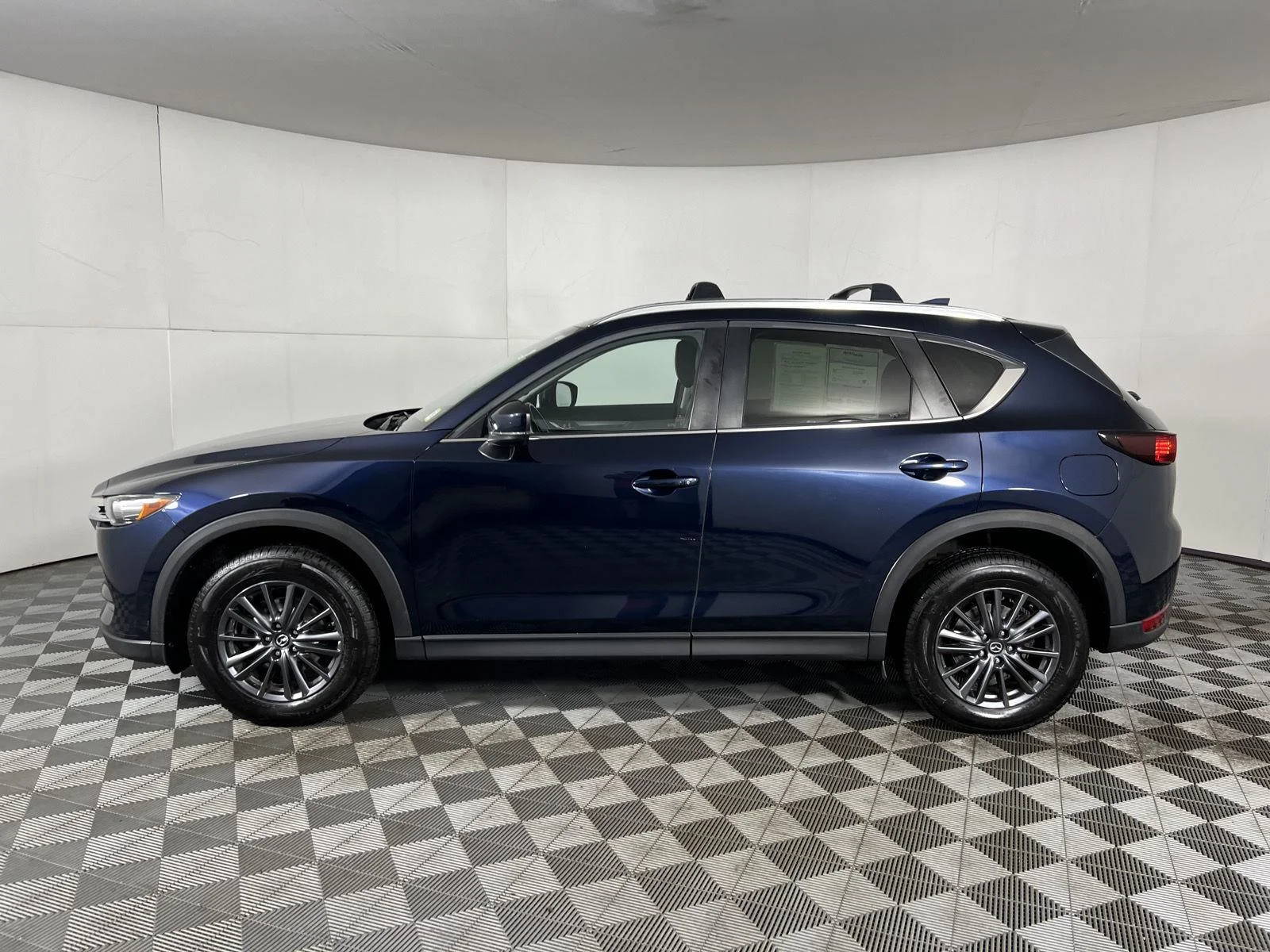 Used 2019  Mazda Touring image 19