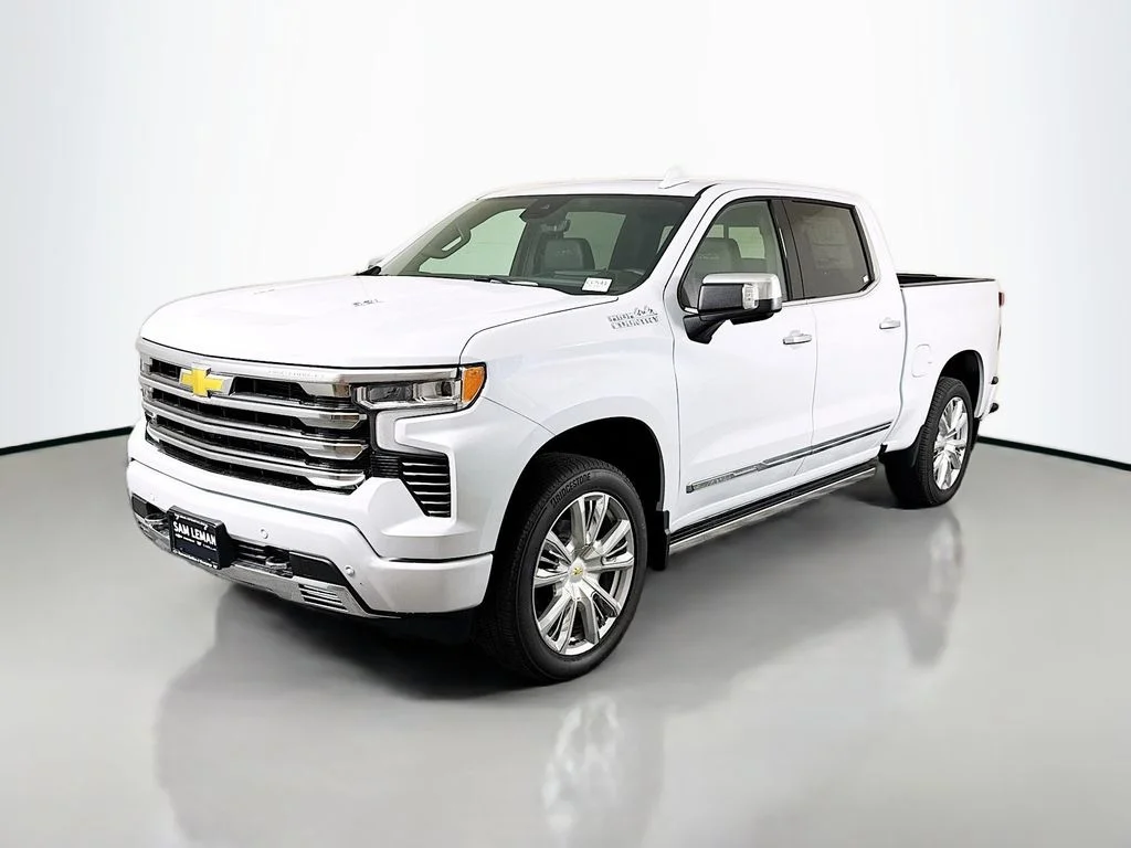 New 2026 White Chevrolet High Country image 3