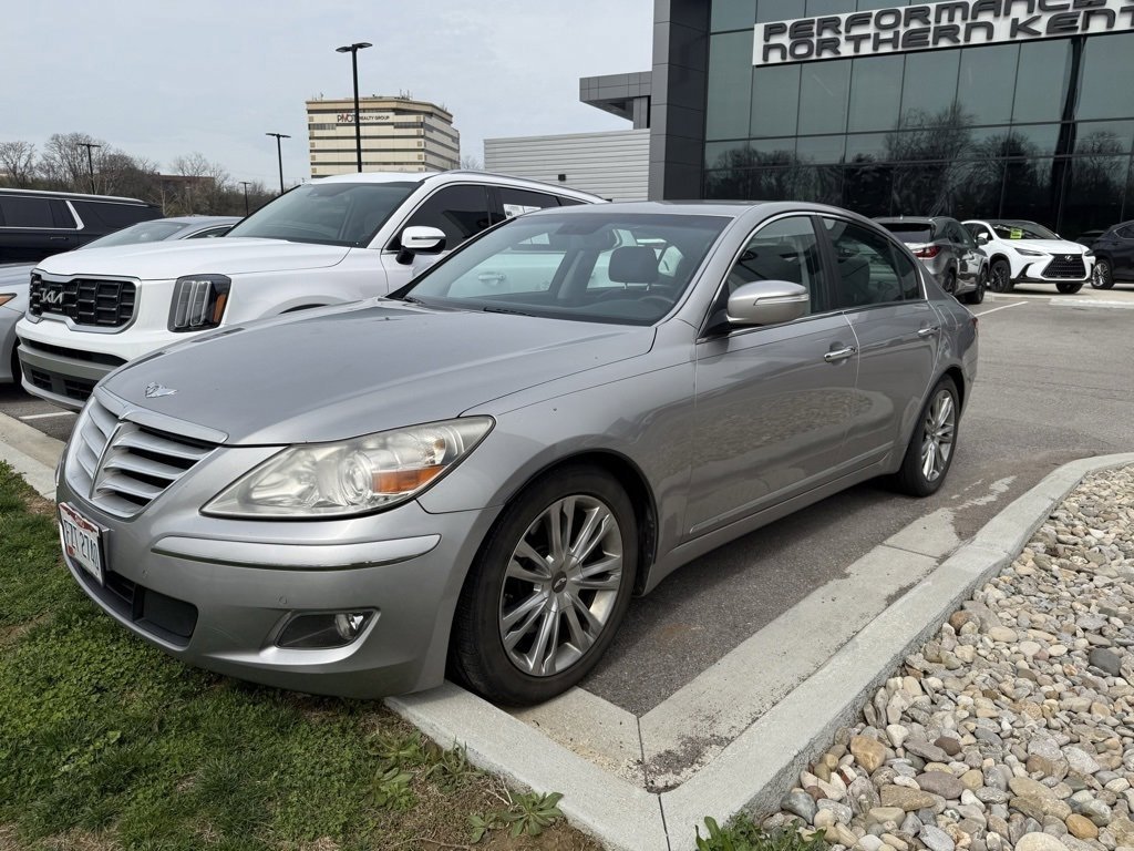 Used 2011 Hyundai Genesis 4.6 with VIN KMHGC4DF2BU116495 for sale in Fort Wright, KY