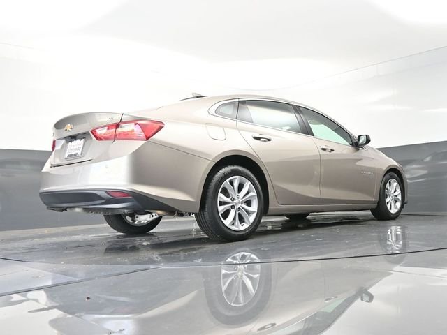 Used 2025 Gray Chevrolet LT image 38