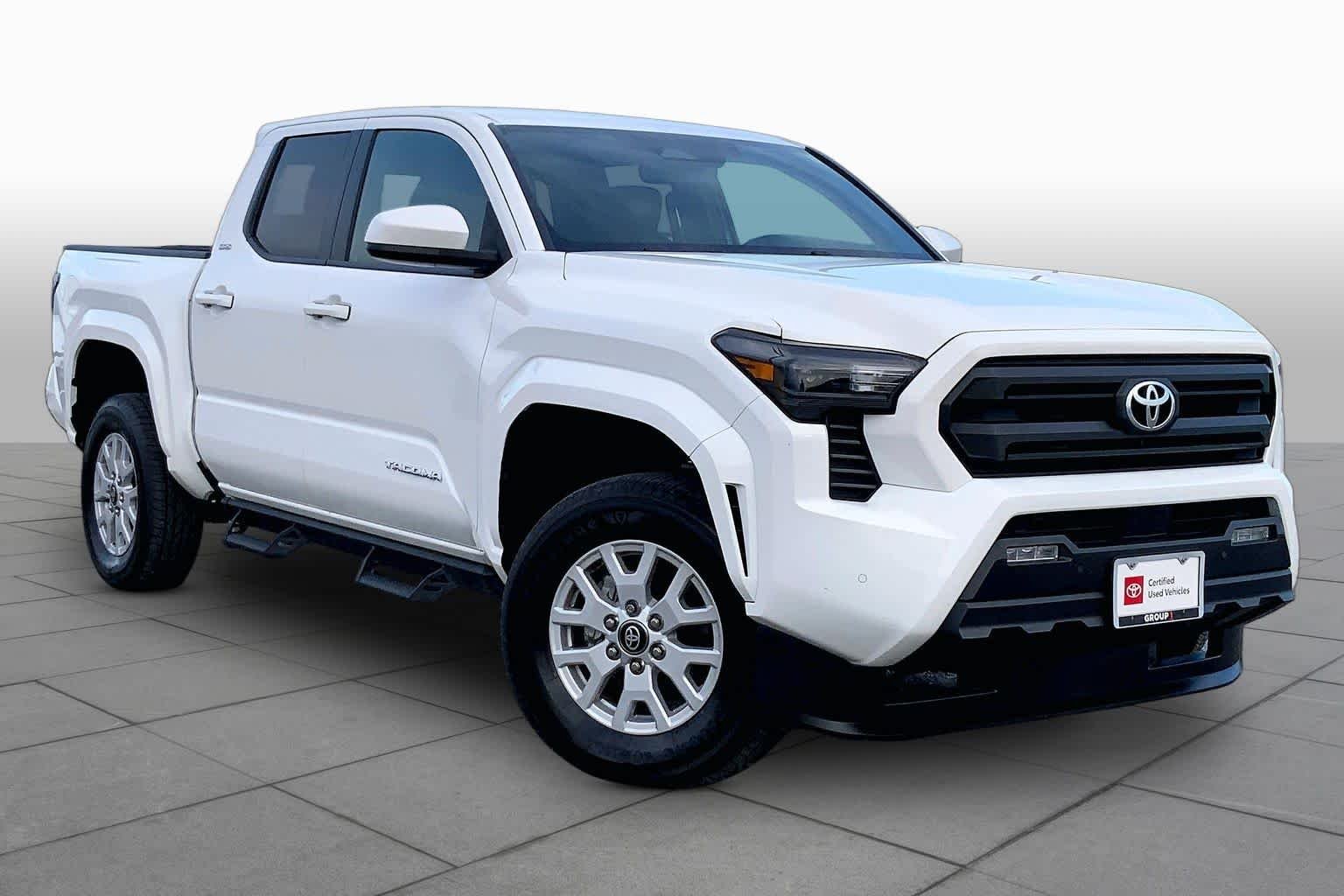 Used 2026 Ice Cap Toyota SR5 image 3