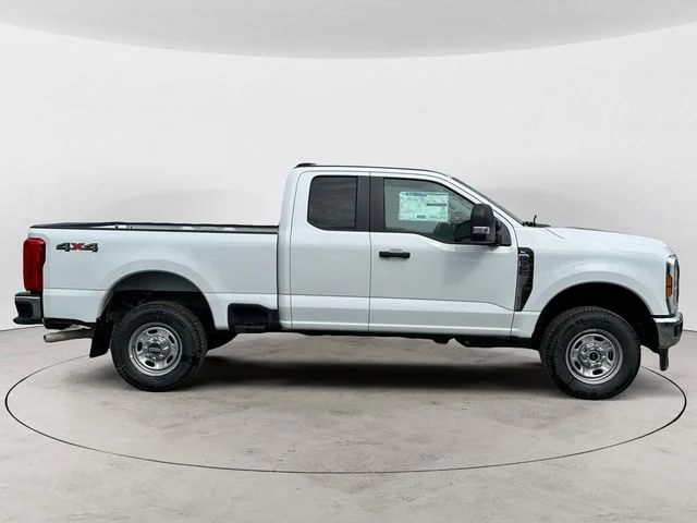 New 2026 Oxford White Ford XL image 6