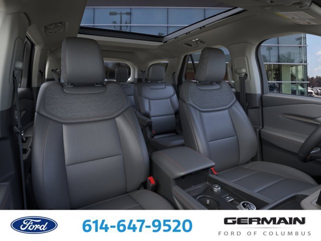New 2026 Star White Metallic Tri-Coat Ford Active image 14