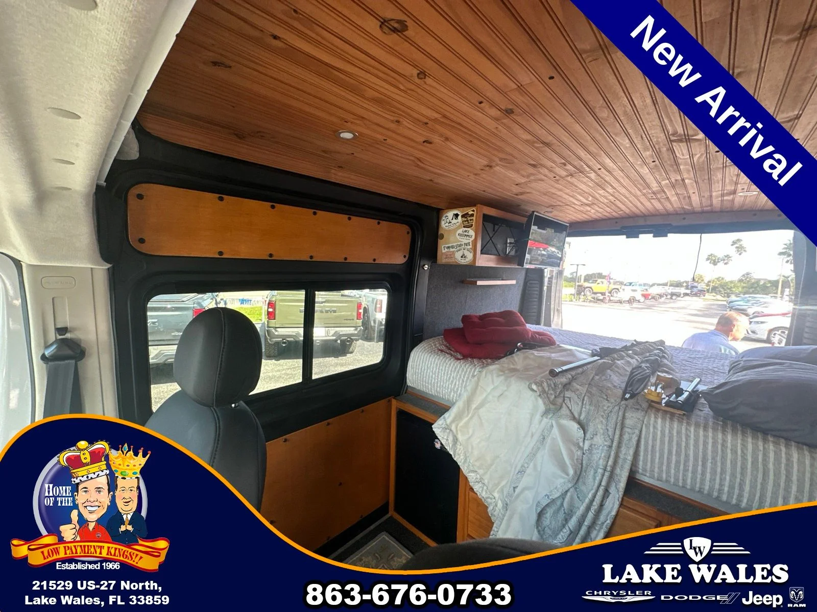 Used 2019 White Ram Base image 16