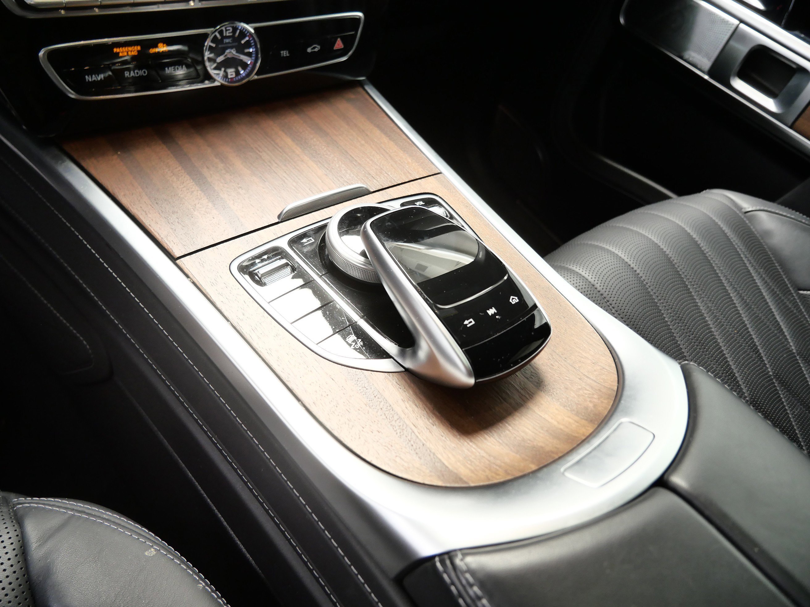 Used 2020 designo Diamond White Metallic Mercedes-Benz AMG® G 63 image 22