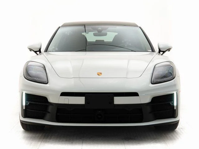 Certified Used 2024  Porsche 4 image 30