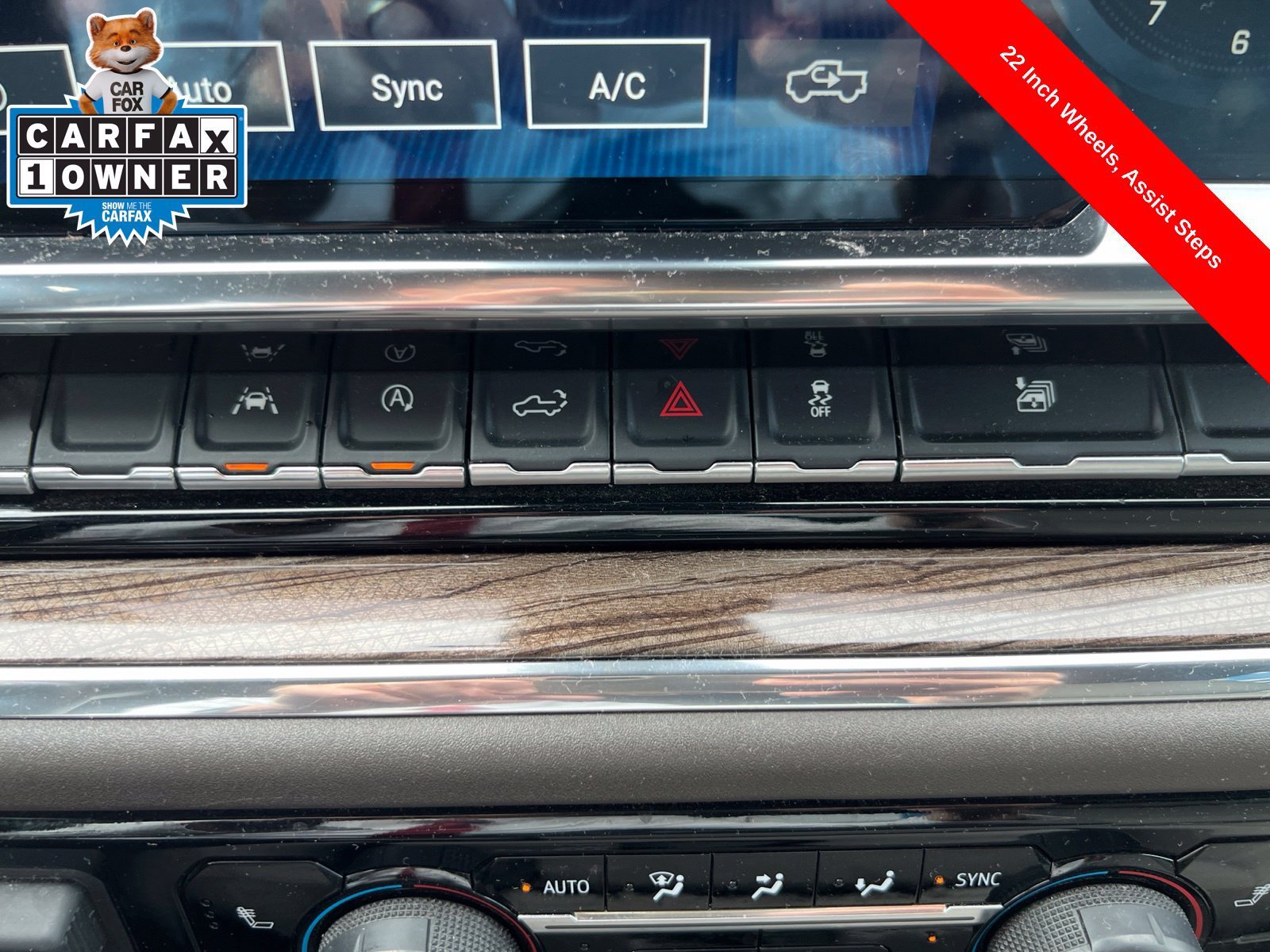 Used 2025 Cypress Gray Chevrolet LT image 17
