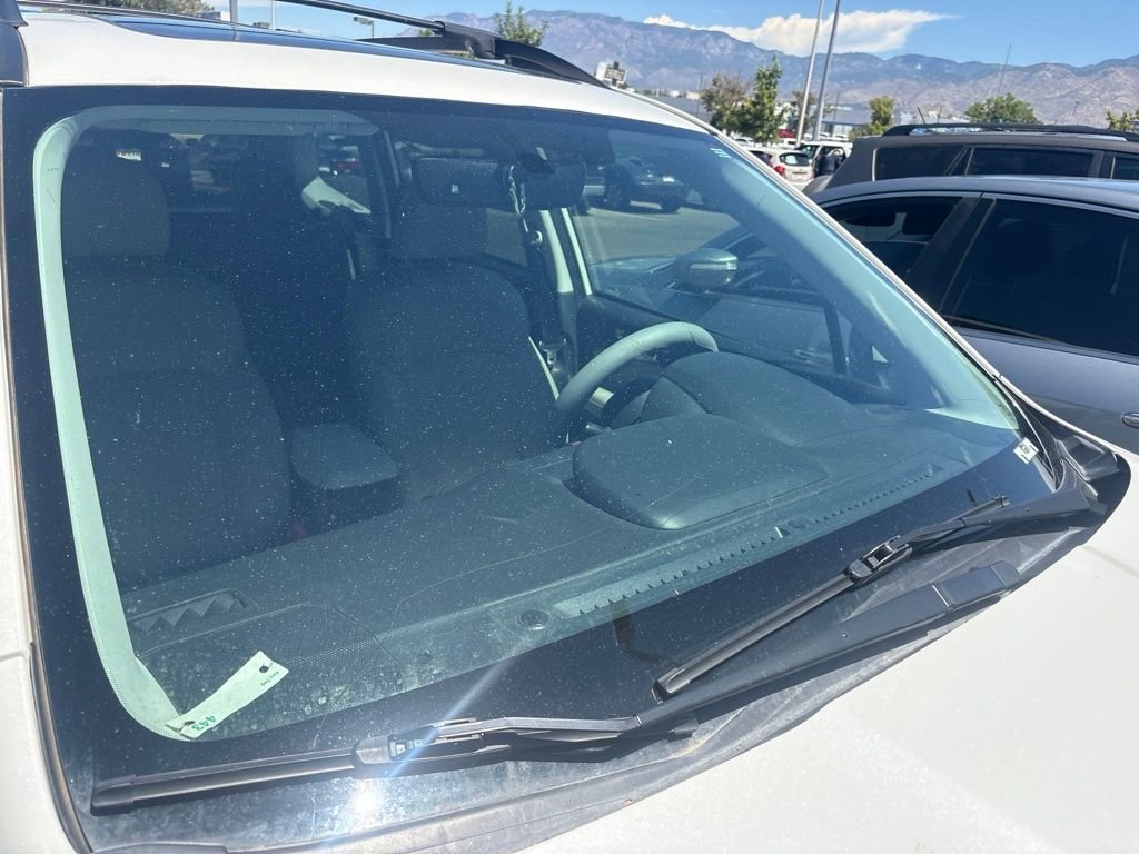 Used 2017 White Subaru 2.5i Limited image 4