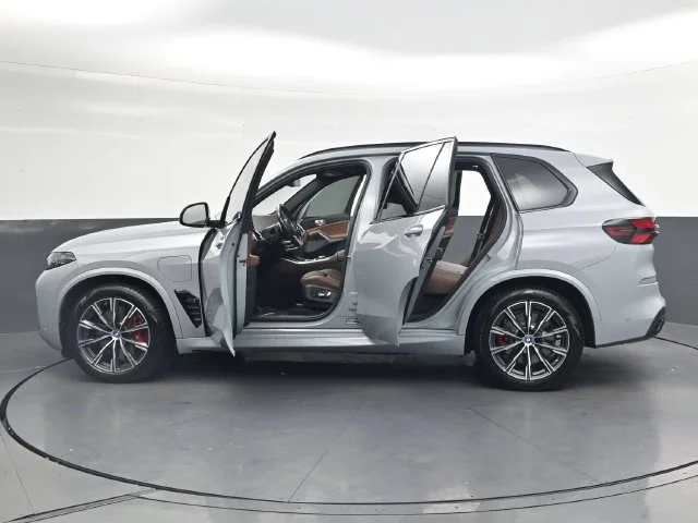 Used 2024 Gray BMW xDrive50e image 38