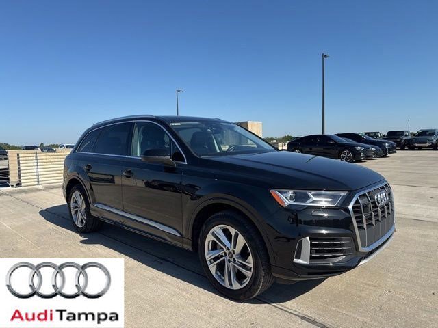 2023 Audi Q7 55 Premium Plus quattro Tiptronic's photo